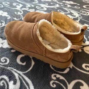 UGG Brown Women's Slippers
